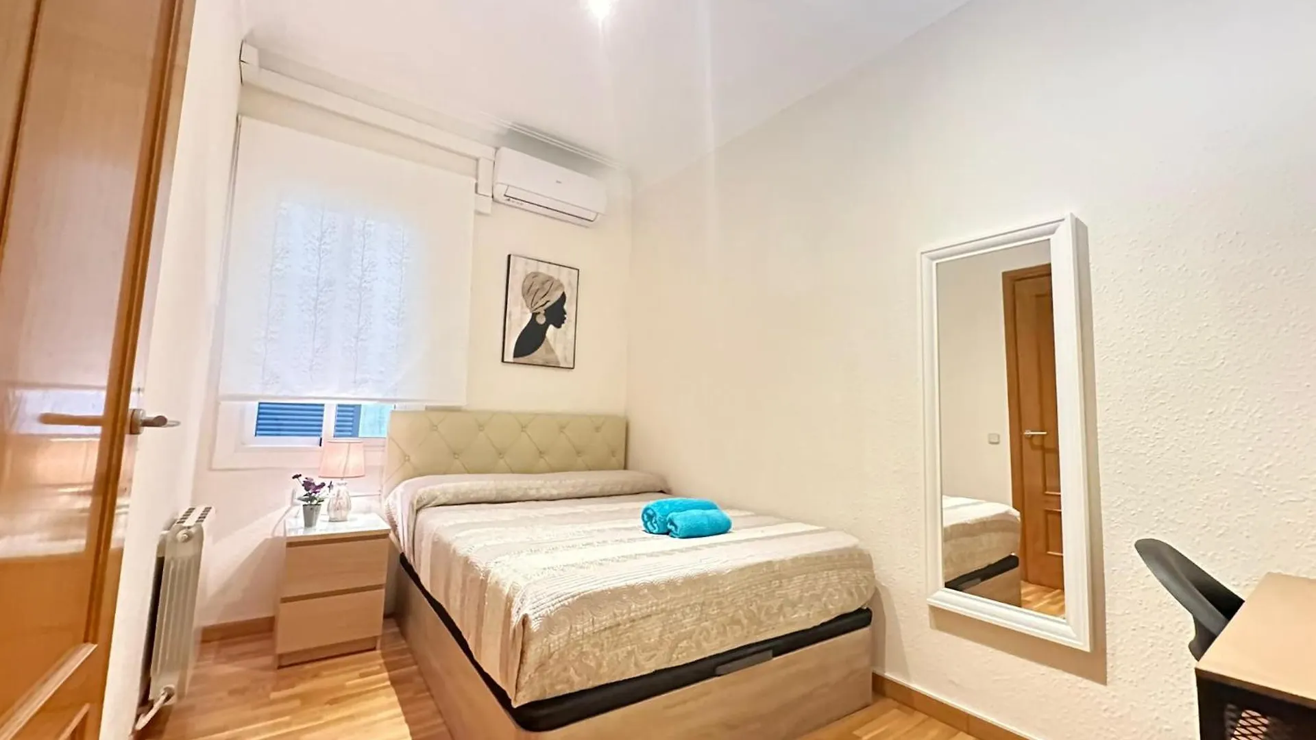Bed & Breakfast Rooms Argo Barcelona Spain