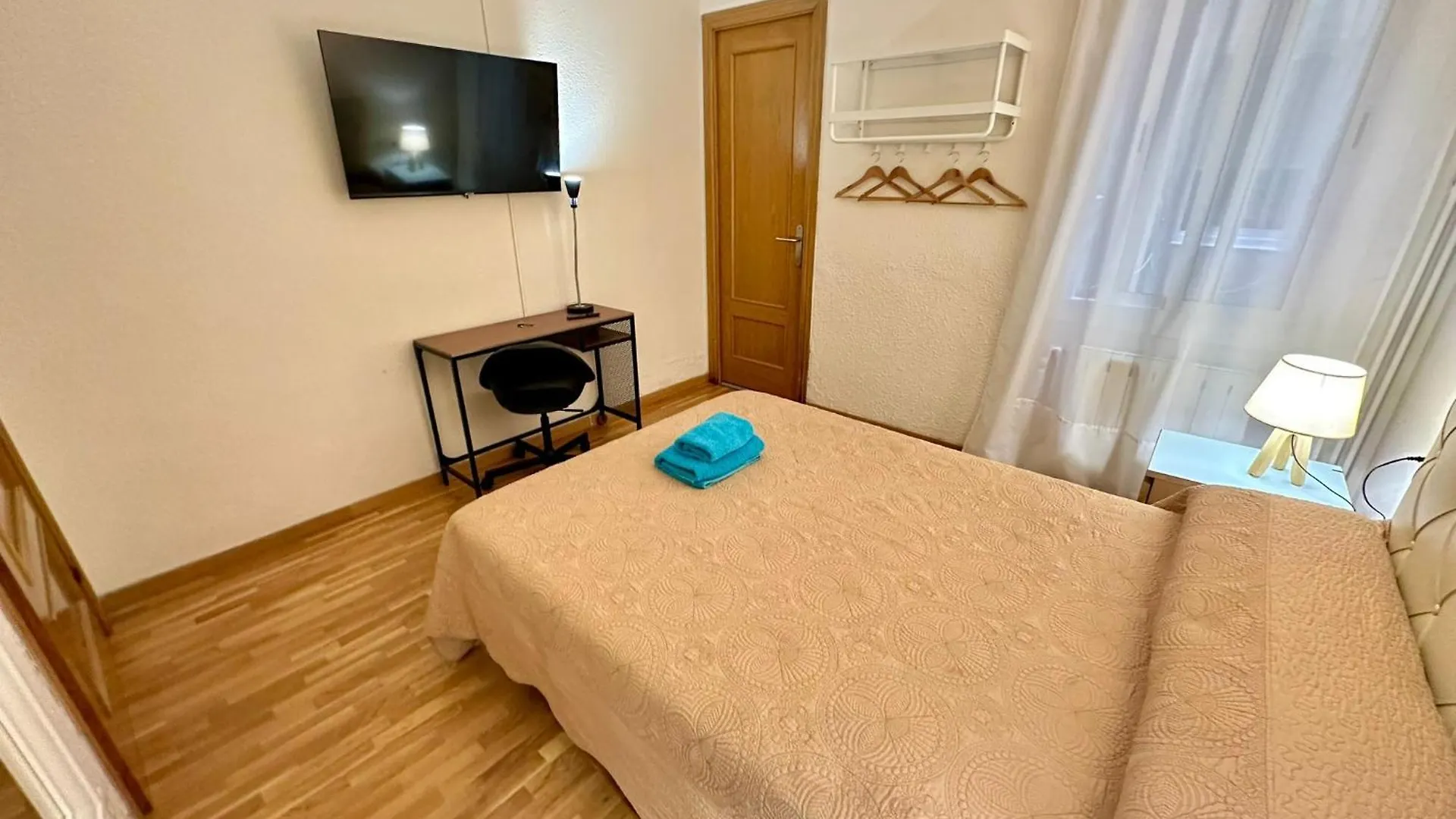 Rooms Argo Barcelona Spain