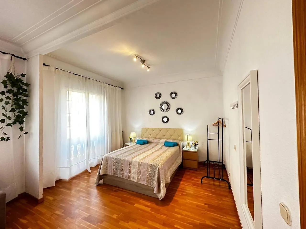 Rooms Argo Barcelona 0*,