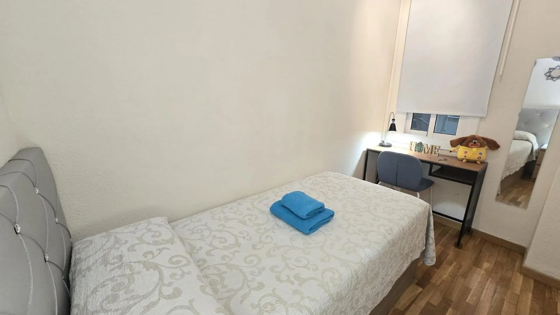 Rooms Argo Barcelona 0*,
